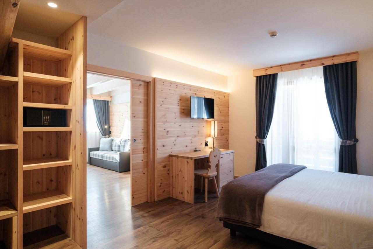 Hotel Piccola Baita Molveno Bagian luar foto