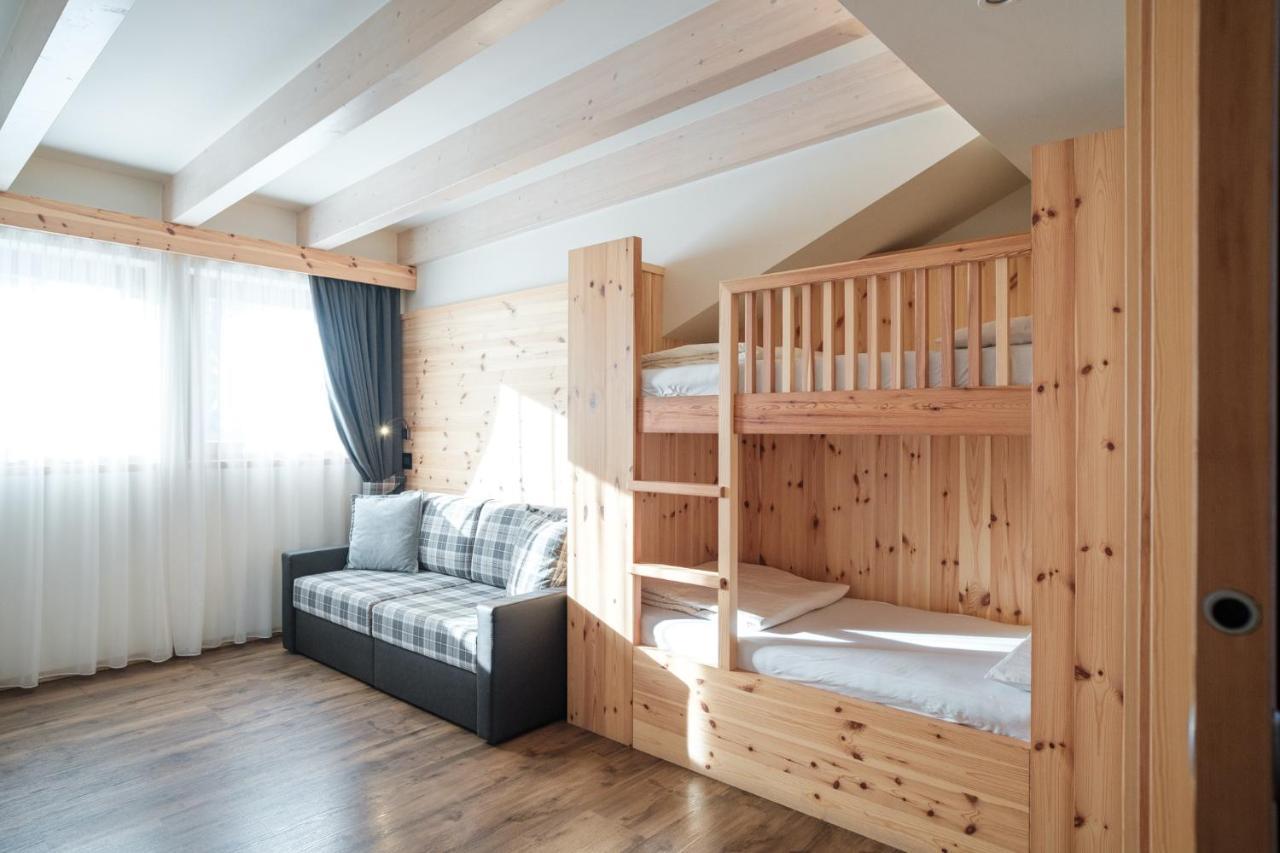 Hotel Piccola Baita Molveno Bagian luar foto