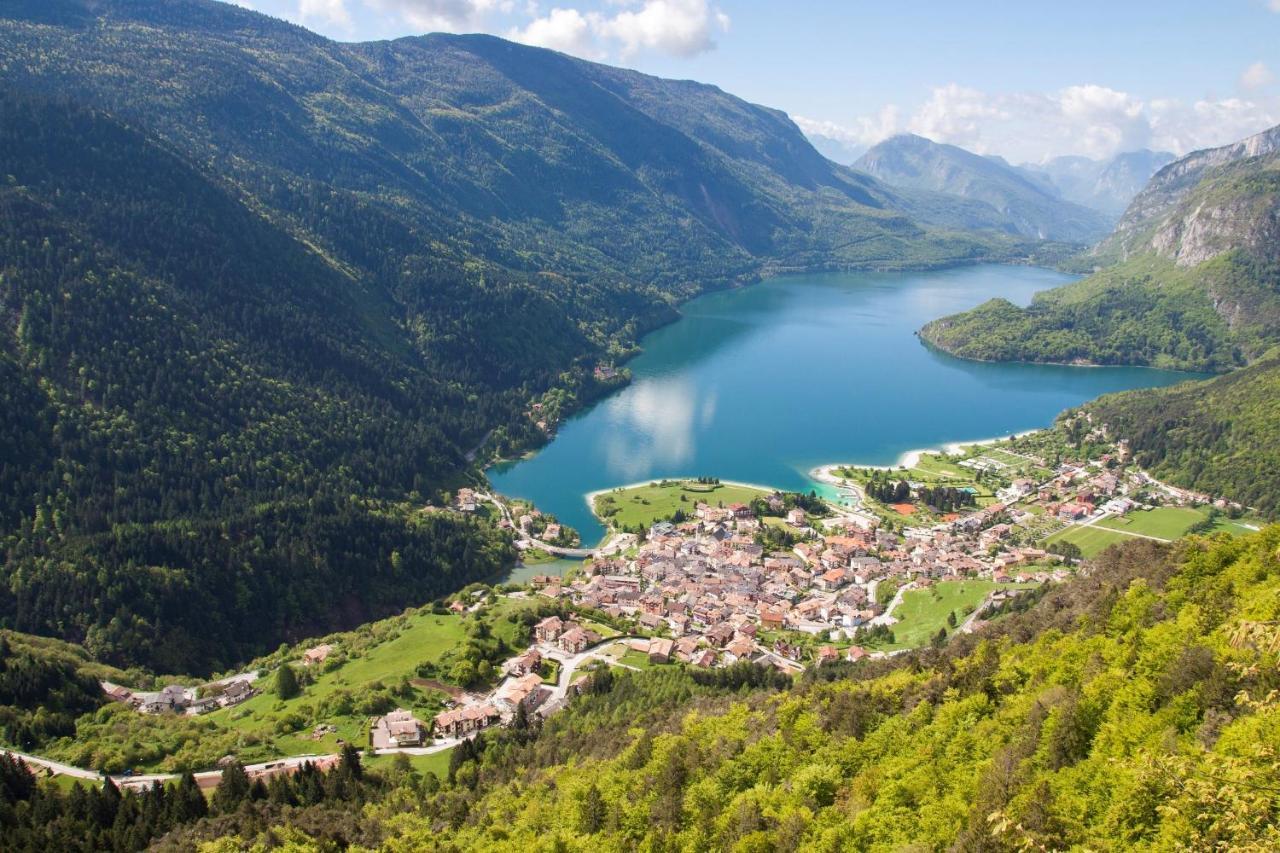 Hotel Piccola Baita Molveno Bagian luar foto